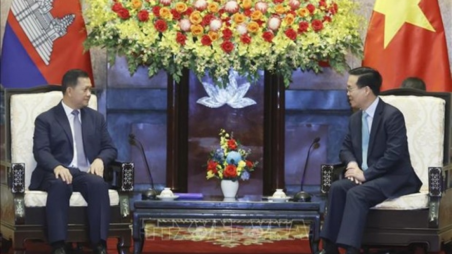 Vietnamese President receives Cambodian Prime Minister